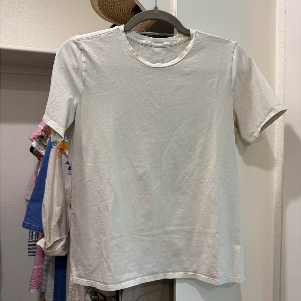 Lululemon Cream Crewneck T‑Shirt